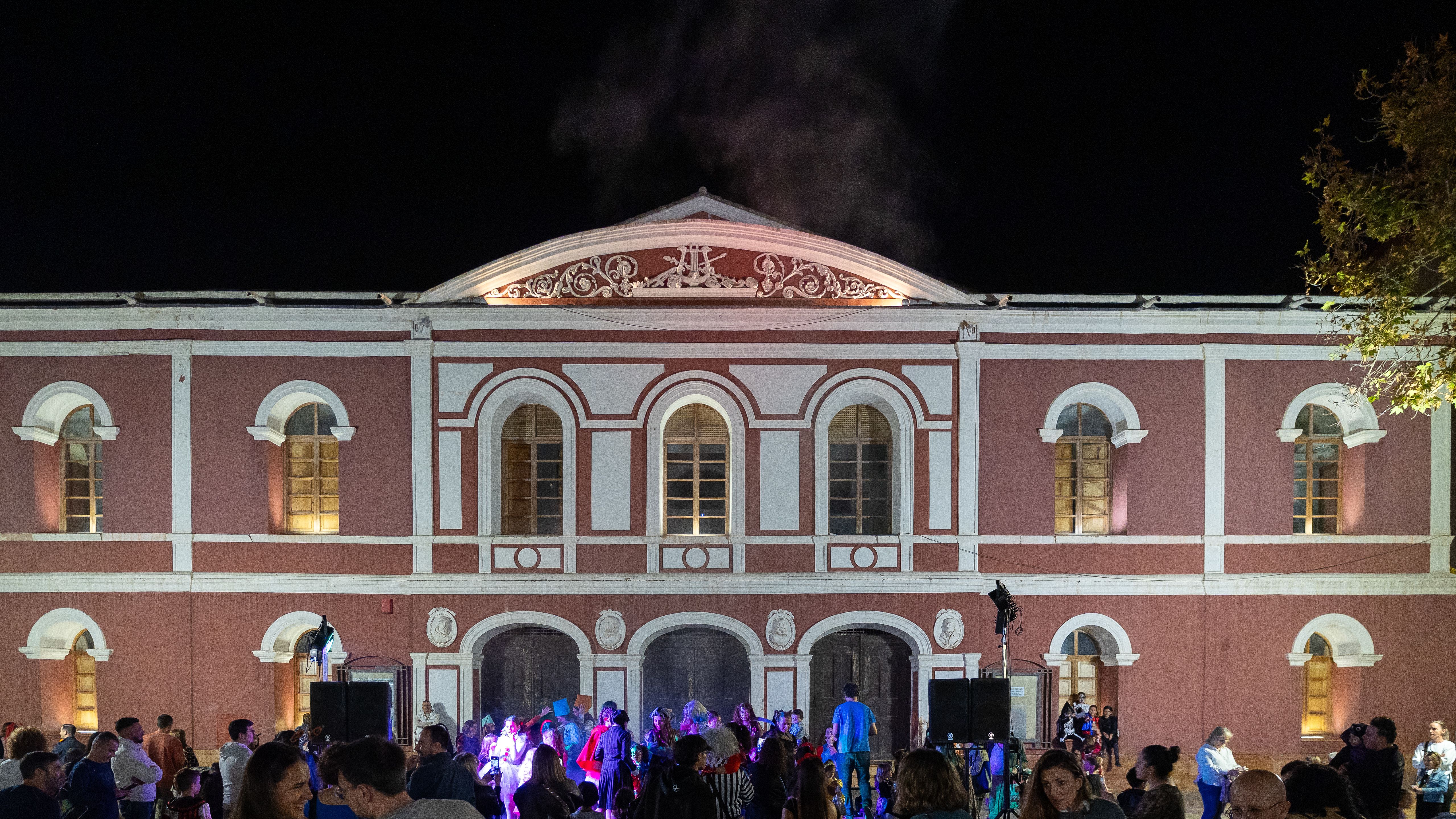 Visita turística nocturna 2025/10/31